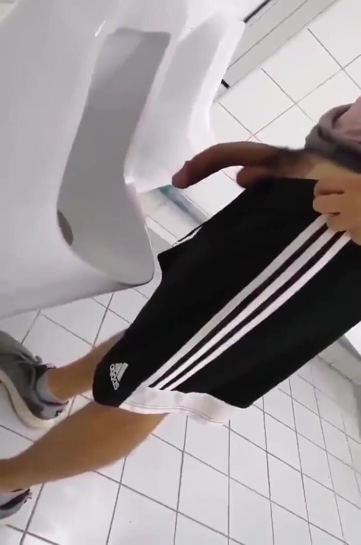 Guy with a huge dick peeing 2
