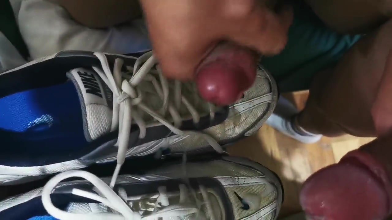 my friend and i cumming on my nikes