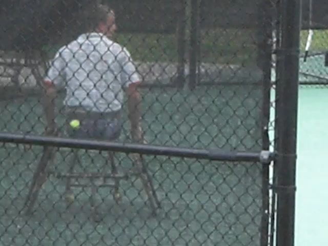 dak amputee french playing tennis hot guy