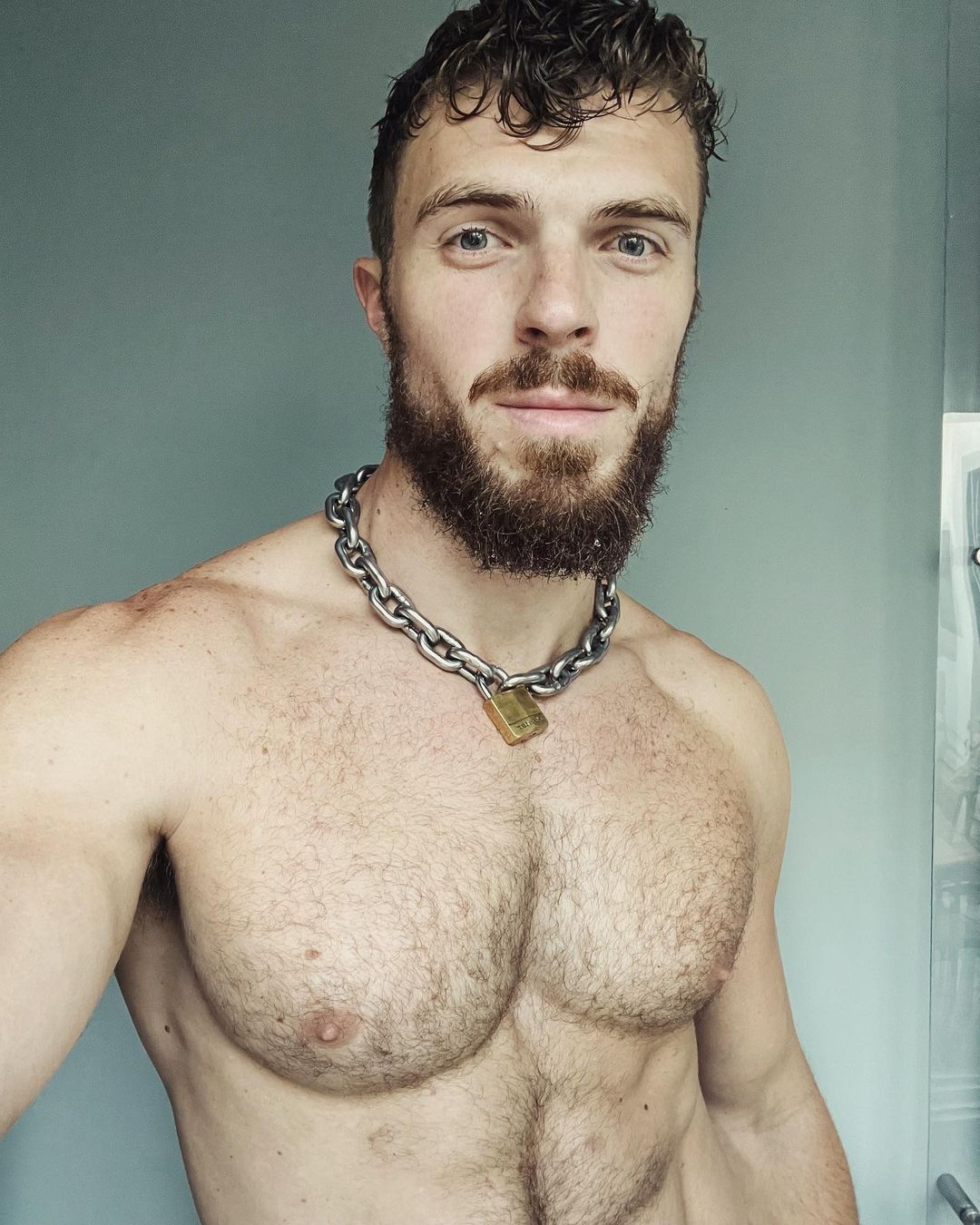 1080px x 1350px - Beard Redneck: HAIRY MUSCLED GUY JERKING ON CAM - ThisVid.com