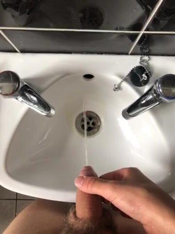 Piss in the sink - video 2