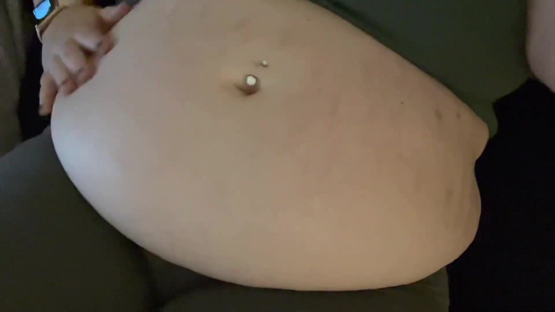 Vores: terrible stomach pain and vomiting - ThisVid.com