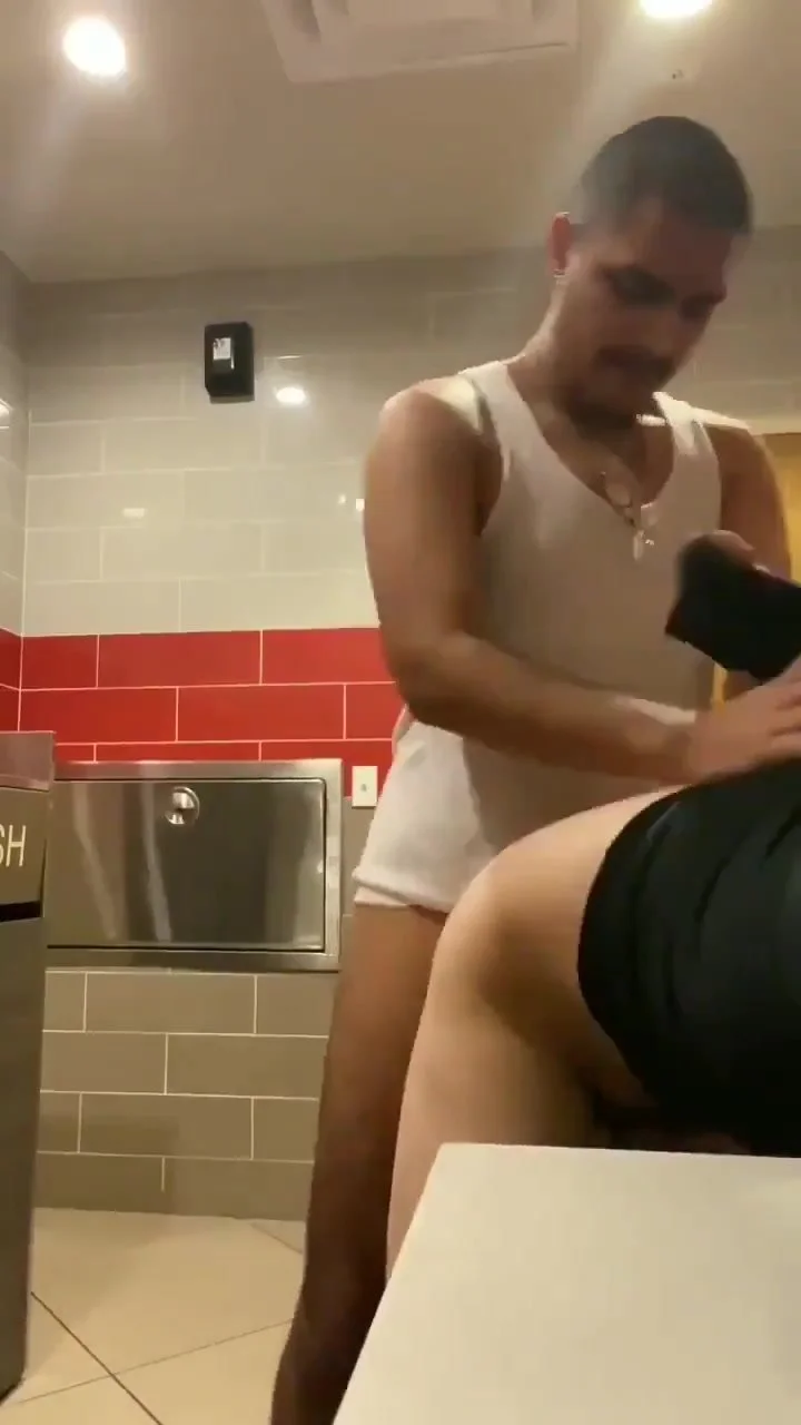 Anonomous, stranger: Bathroom fuck - video 14 - ThisVid.com