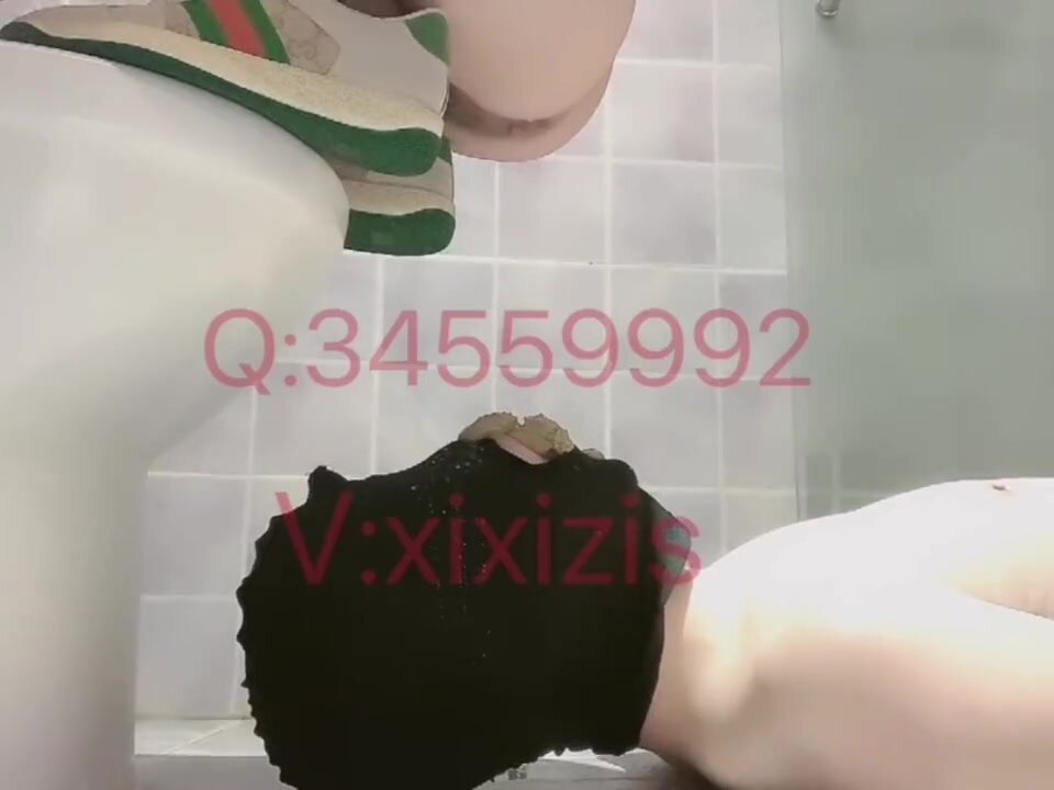 Lucky toilet slave eat Chinese slut shit