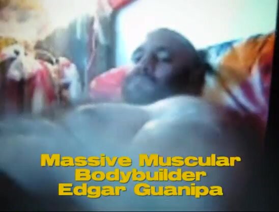 Muscle guy flex - video 8