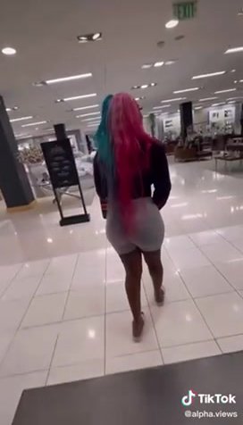 Black Girl pissed herself at Mall