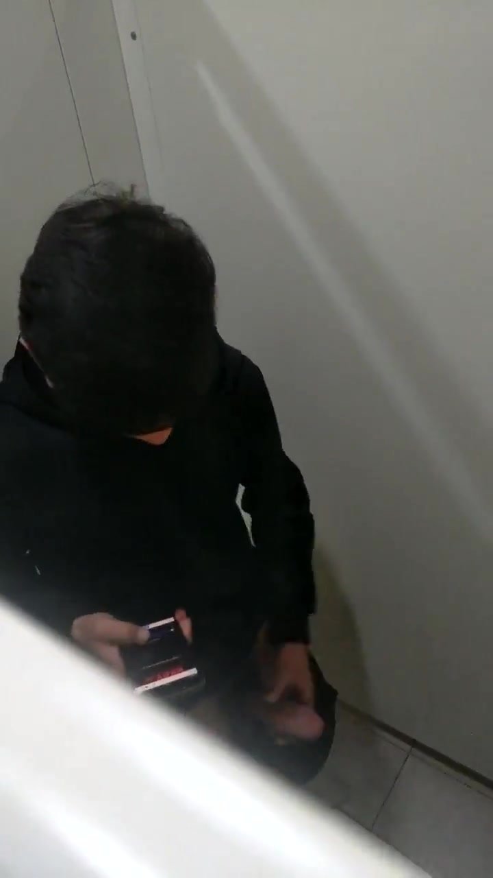 spy cam in bath