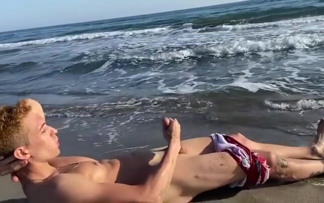 Beach teen jerk off session