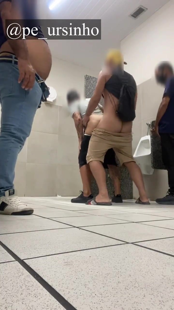 Bathroom Fucking with an Audience