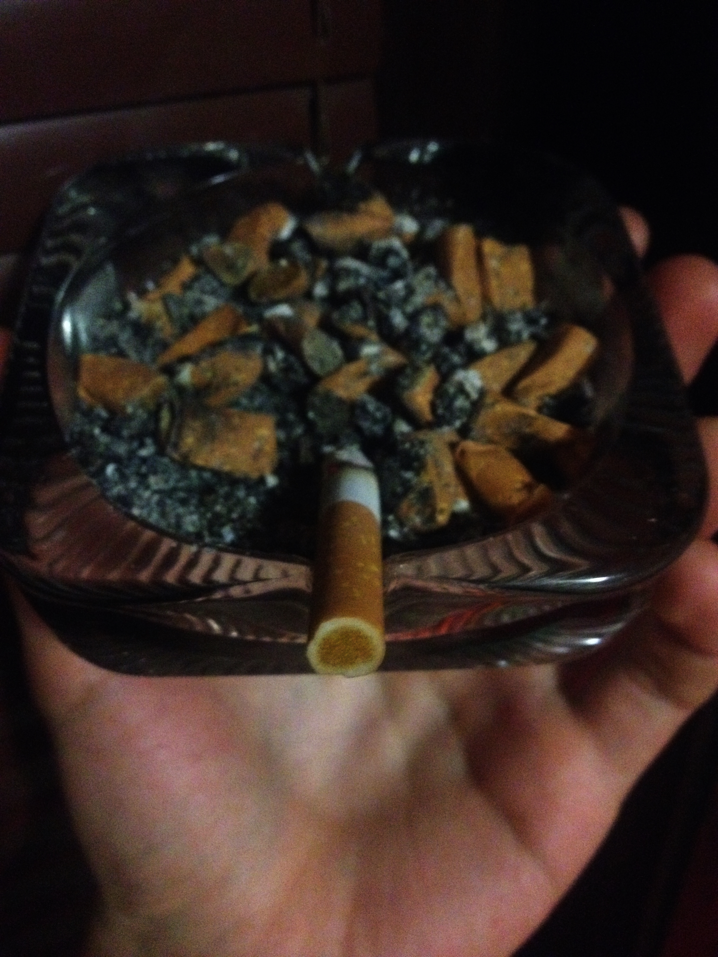 Smoking from the ashtray