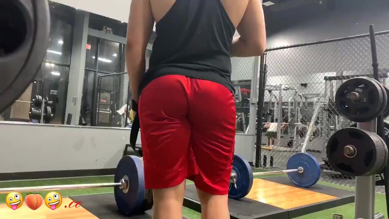Phat ass red shorts in gym