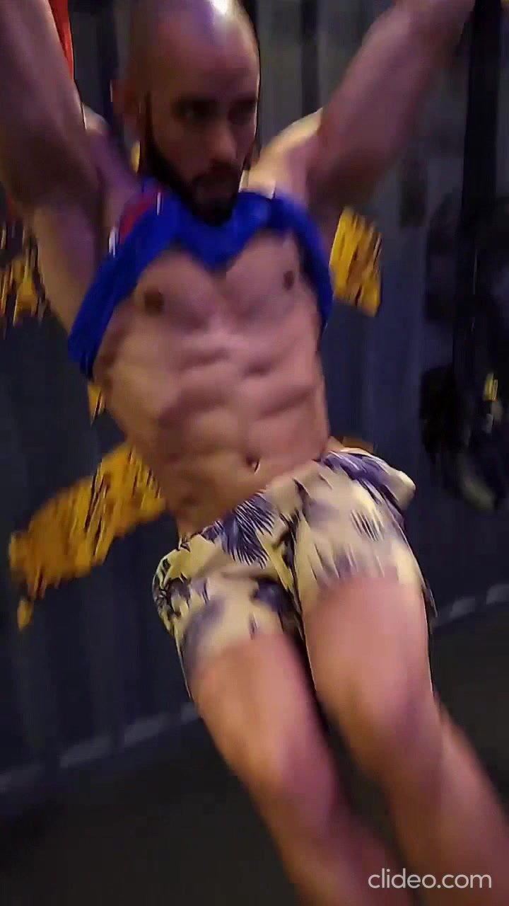 Brazilian muscle abs