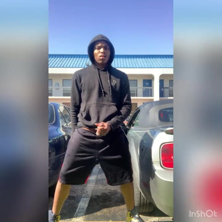 Black Dude Public Jack off at Motel Parking Lot