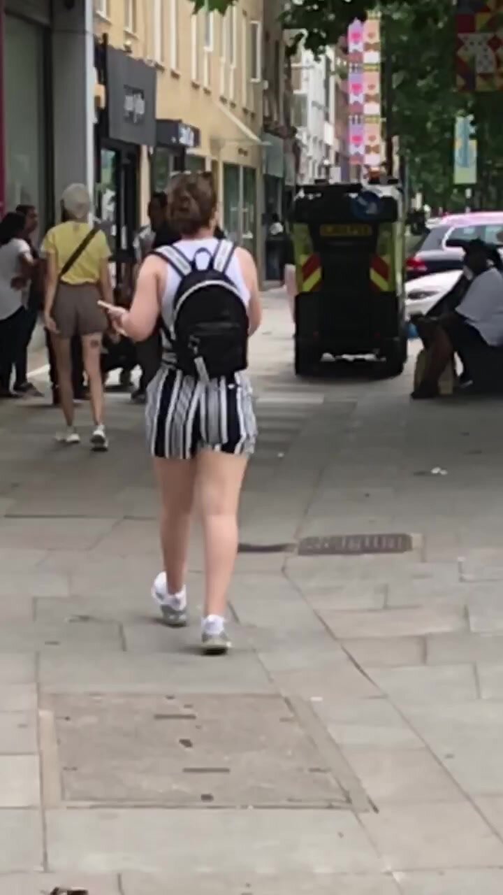 Sexy pawg walking in the street
