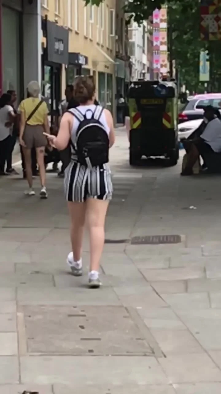 voyeur women walking in the street