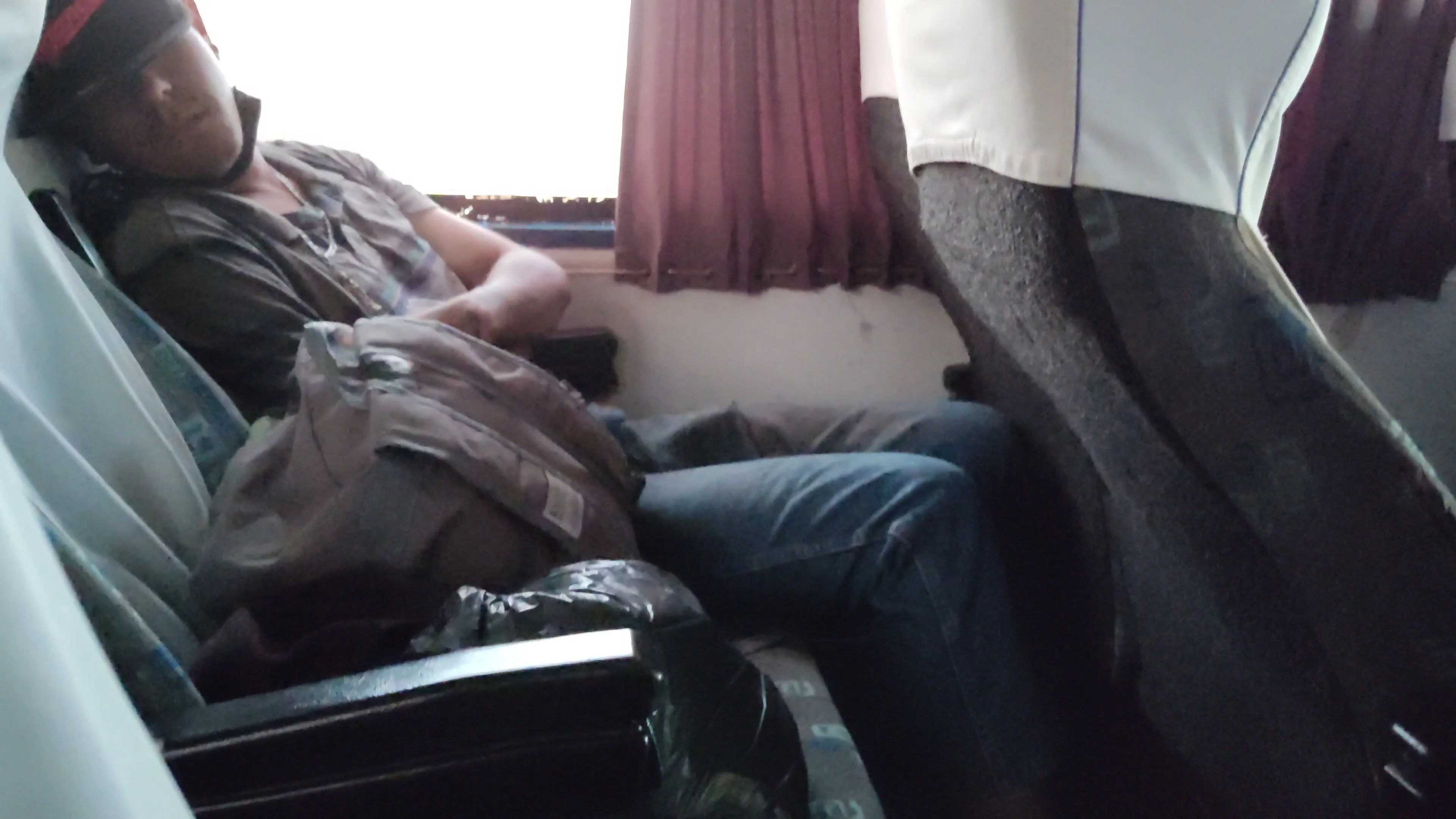Bus Sleeper Porn - Spy voyeur: Boner in bus 5th part - ThisVid.com