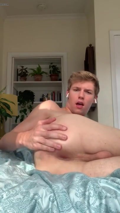 blonde twink toying his ass and gaping