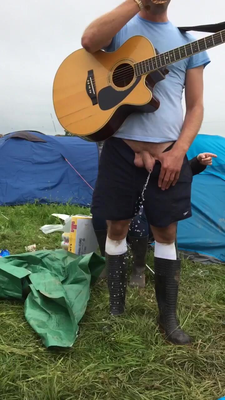 guitar piss