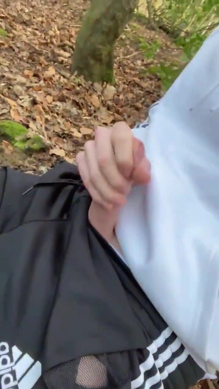 Twink Jerk and Cum Outside