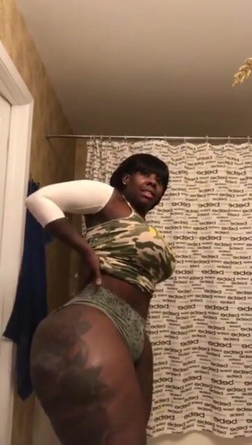 ebony big thick ass