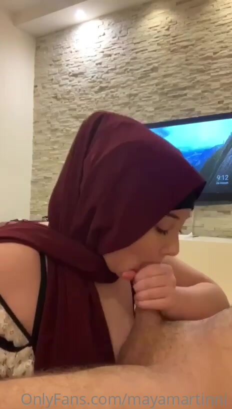 Mixed turkish whore gives BJ to a Christian