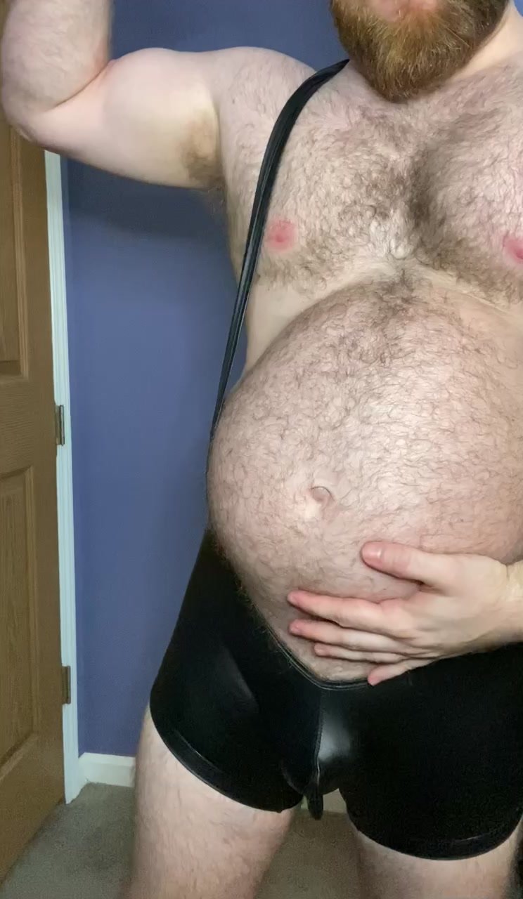 Spandex/leather belly rub