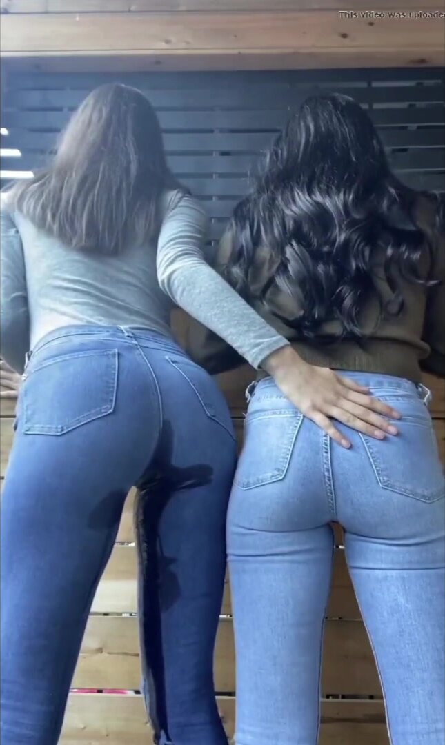 Pissing In Jeans With a Friend!