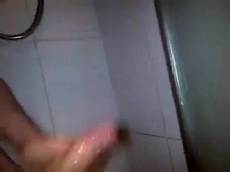 Big dick cumming in the shower