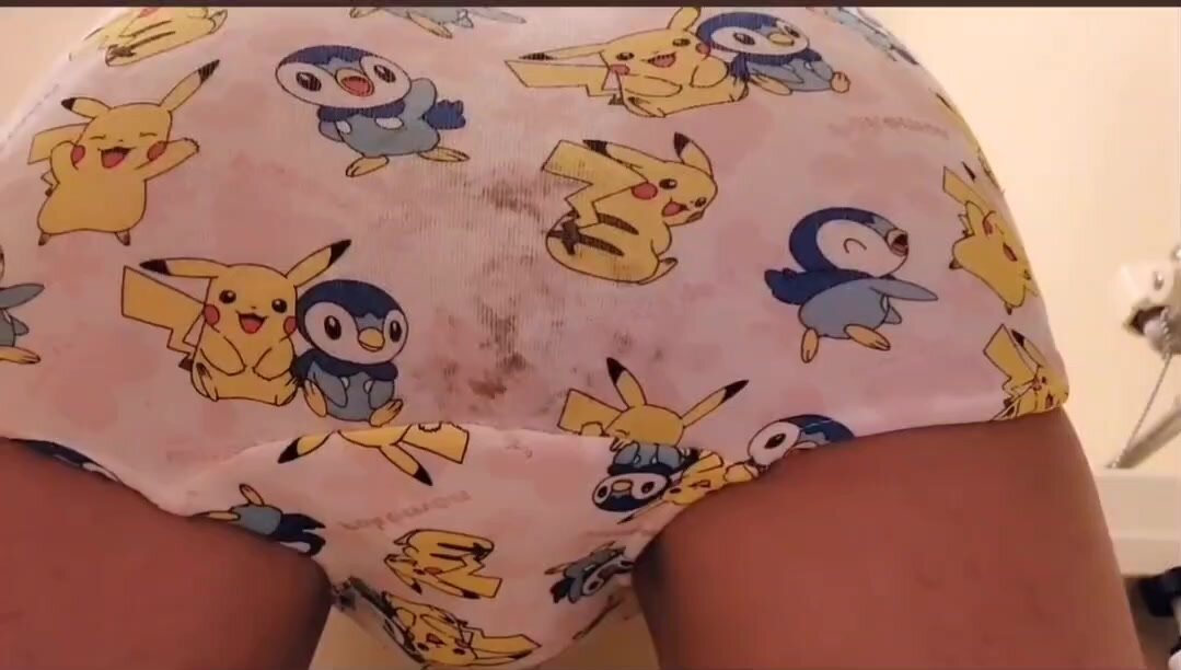 pokemon panties poop