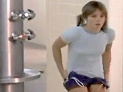 ENF Hot Teenager chooses the mens locker room to shower