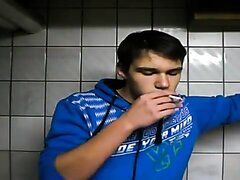 Smoking twink - video 8