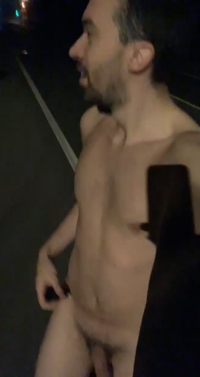 GUY NAKED ON THE STREET