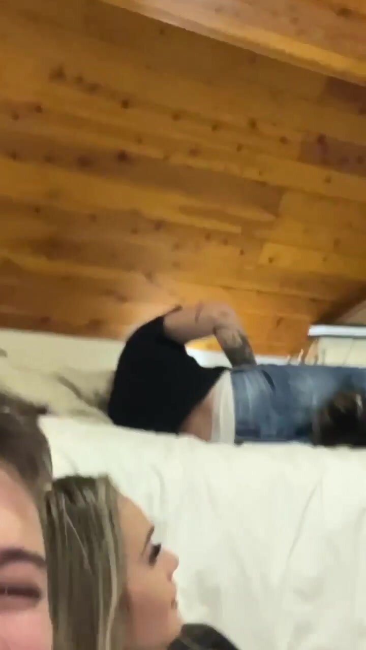 Fart in face - video 3