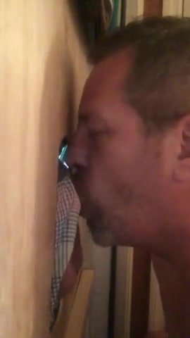 Married guy sucking yet another load