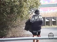 Outdoor shitting - video 9