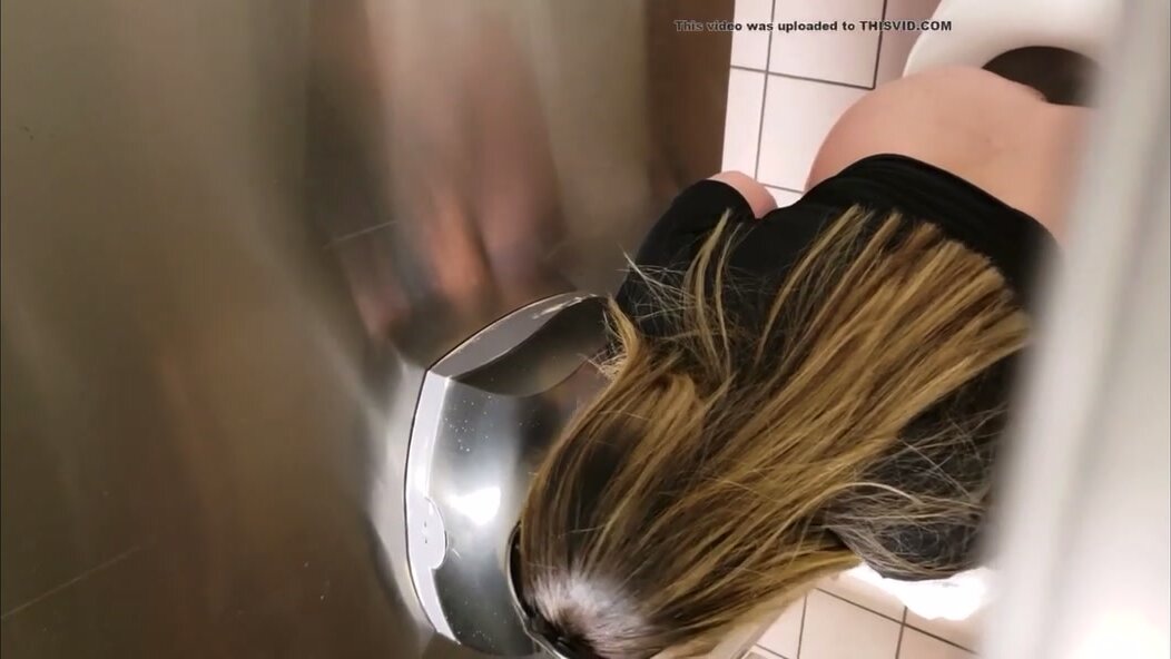 Pooping toilet - video 10