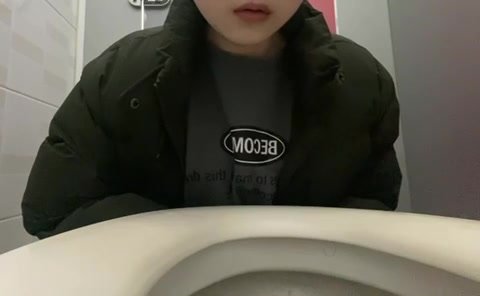 Korean girl vomit 2 - video 2