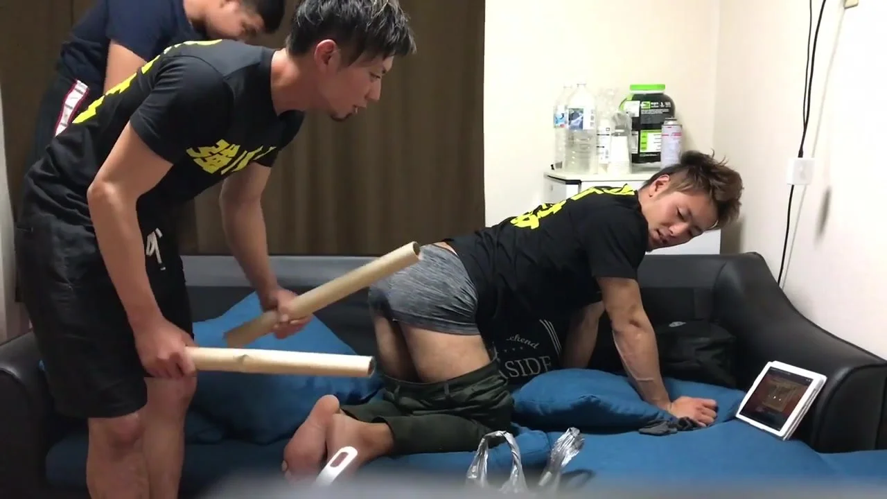 boy spanking Boy spanking - video 10 - ThisVid.com