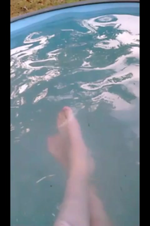 Sexy Feet in Pool