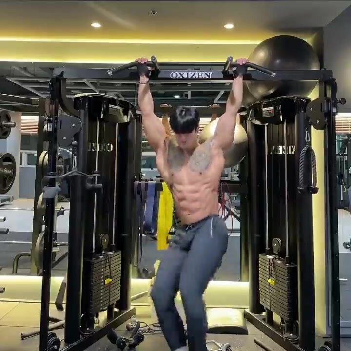 handsome korea musclar do exercise with bulge