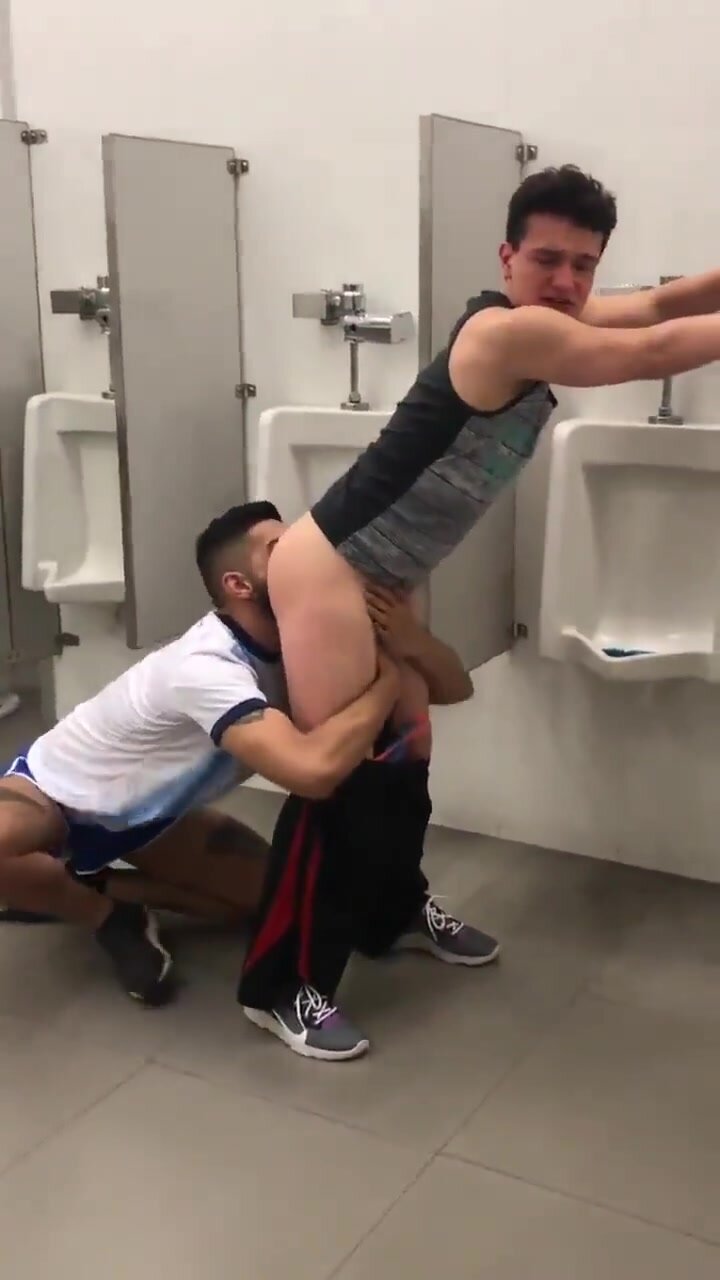 Cruising in the bathroom - video 2