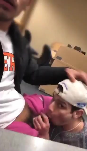 Frat boy gets cock sucked by latino bottom in library