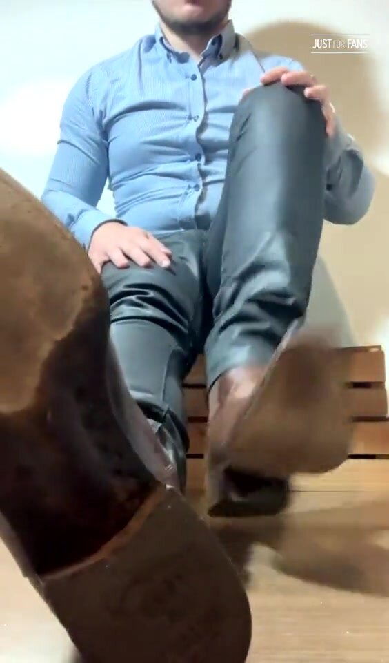 Hot sexy master showing his cowboy boots