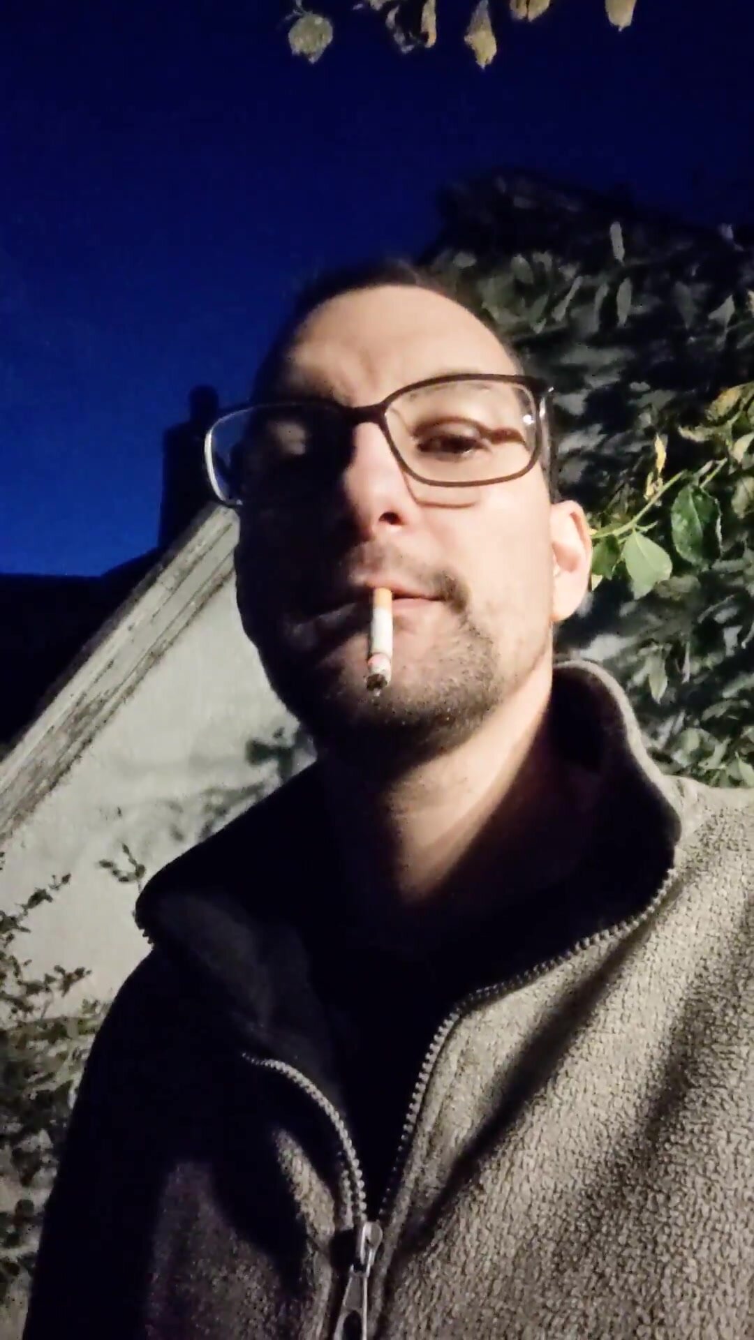 More smoking at night - video 2