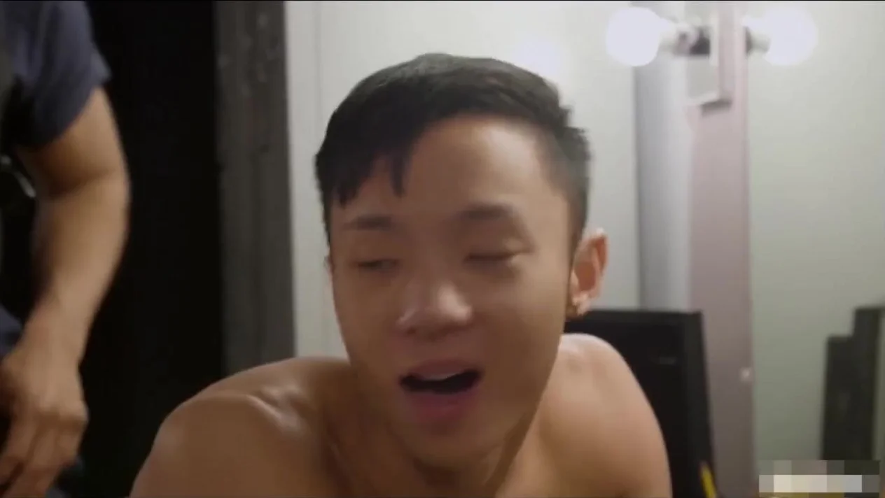 Interracial Asian Shower - Interracial Gays: cute asian takes BBC - ThisVid.com