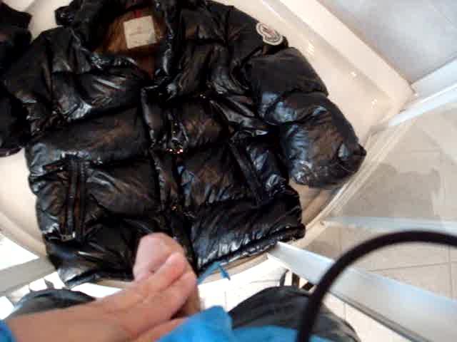 Piss on shiny Moncler Down Jacket