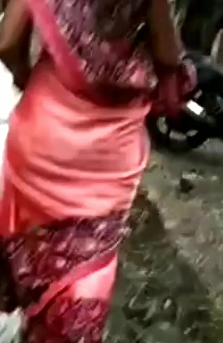 Indian bhabhi ass shaking