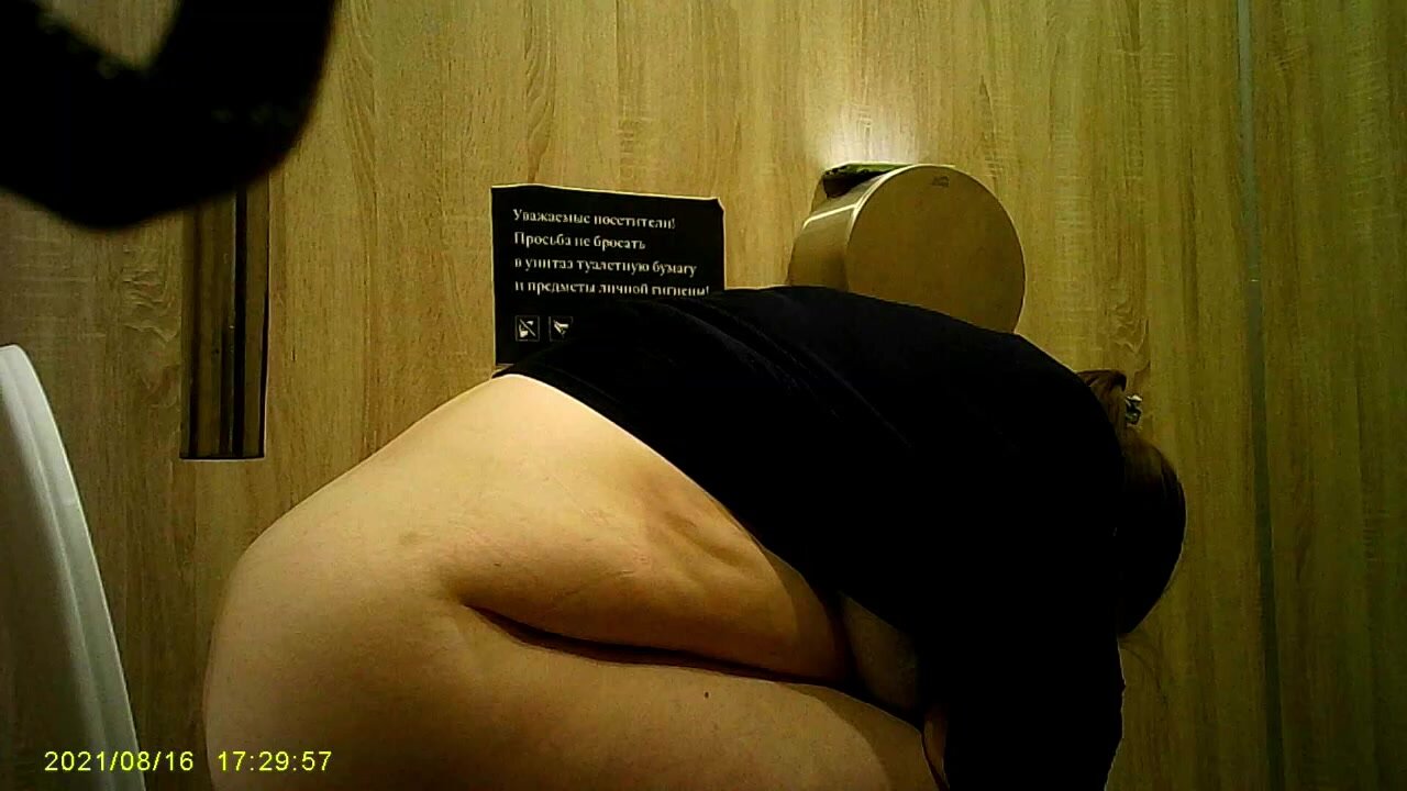 hiddencam wc toilet voyeur - video 51 compilation
