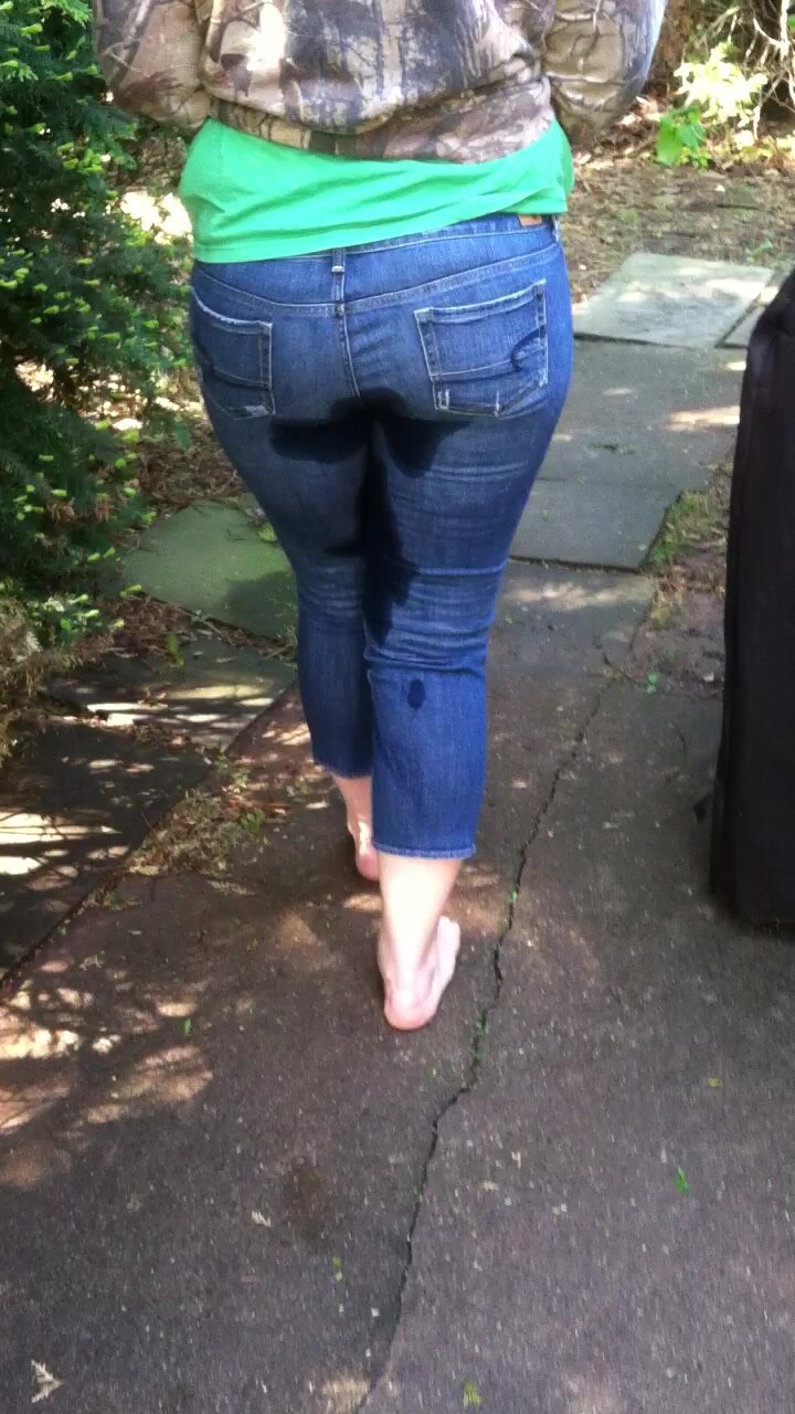 girl wetting pants