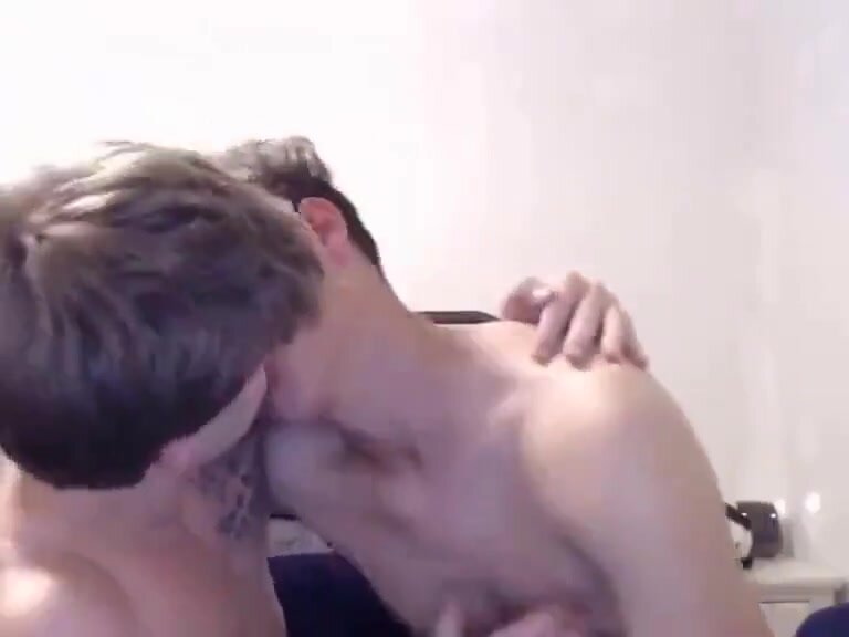 Hot Straight Bros Experimenting and Intimate Kissing